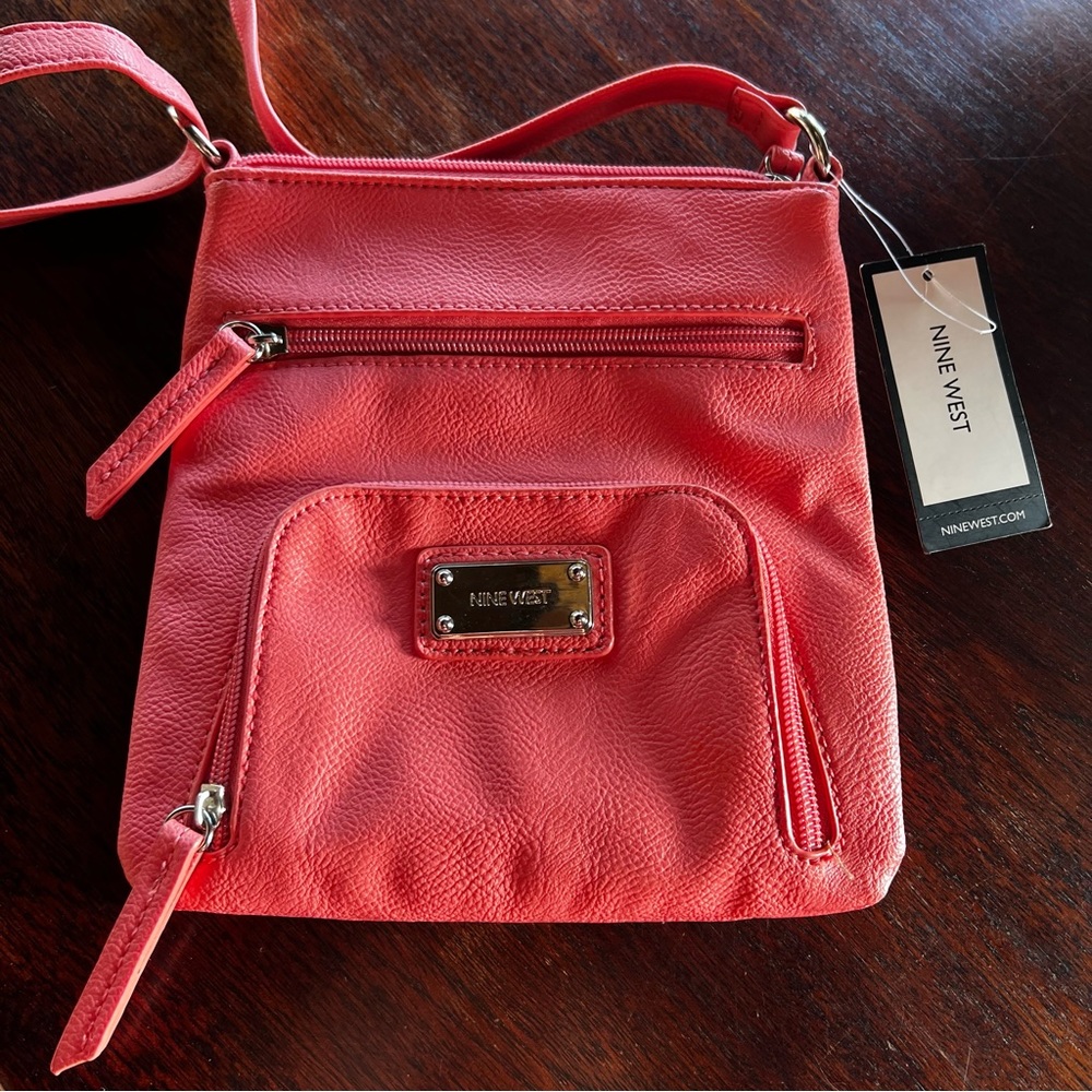 NWT Nine West bag small faux pebbled leather, salmon w silver hardware so cute!